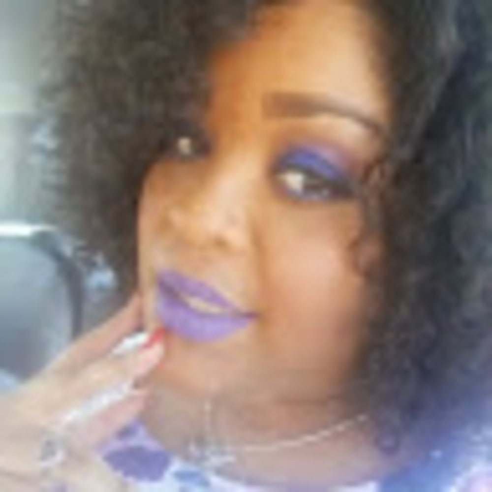 Meet your Posher, Cookie gal corina